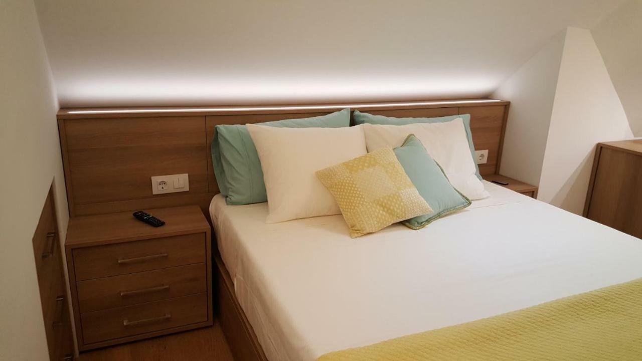 Estudio Atico Con Altillo Ourense Exterior photo